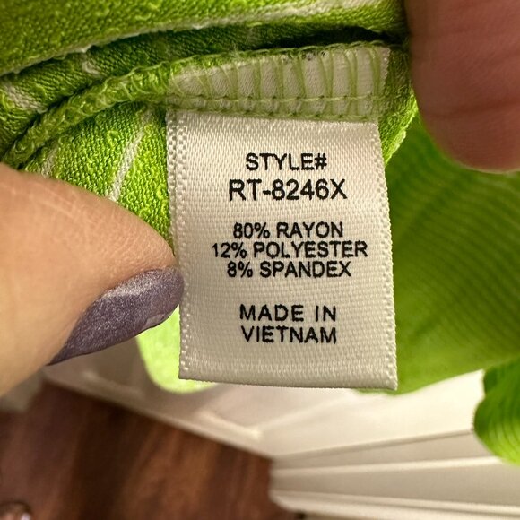 Zenana - Reversible flowy Tank Top - Green - 2X - NWOT - Picture 4 of 7